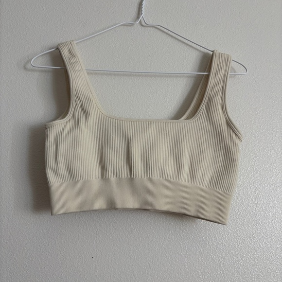 JOYO Amazon NWOT Seamless Ribbed Tank Top Sports Bra Size Medium Cream - Picture 7 of 10
